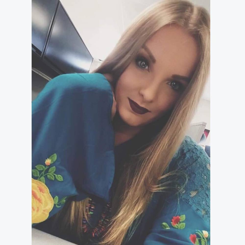 Meet your Posher, Alexandra